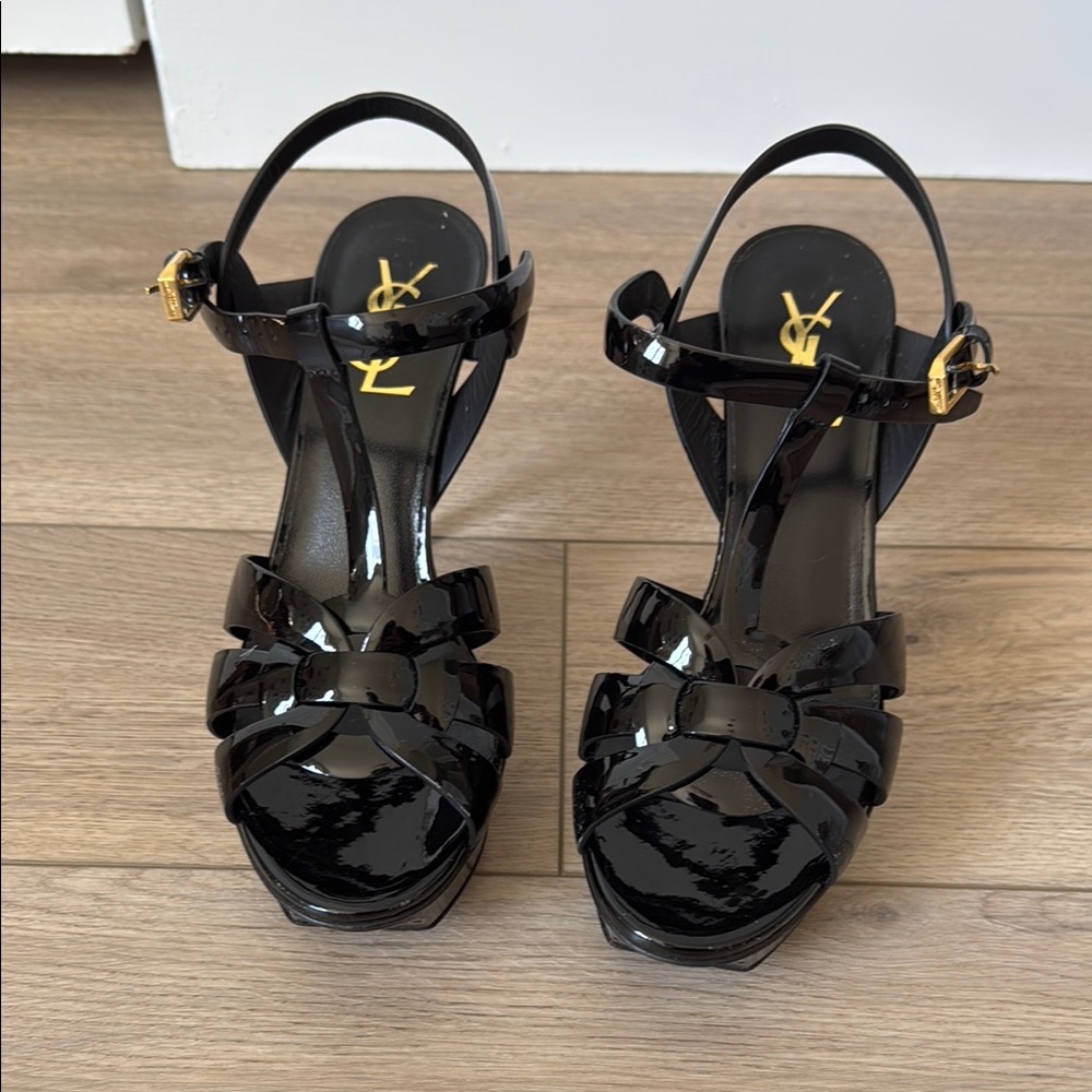 Brand New Yves Saint Laurent Black Patent Leather Women's Sandals